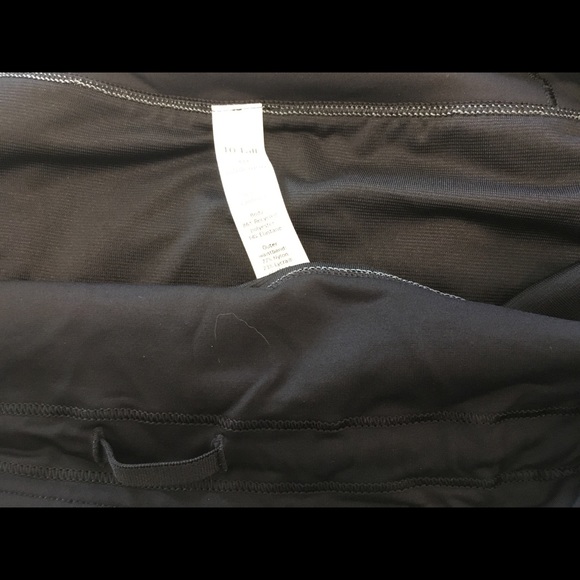 LULULEMON Speed Up Short Size 10 - Picture 3 of 4